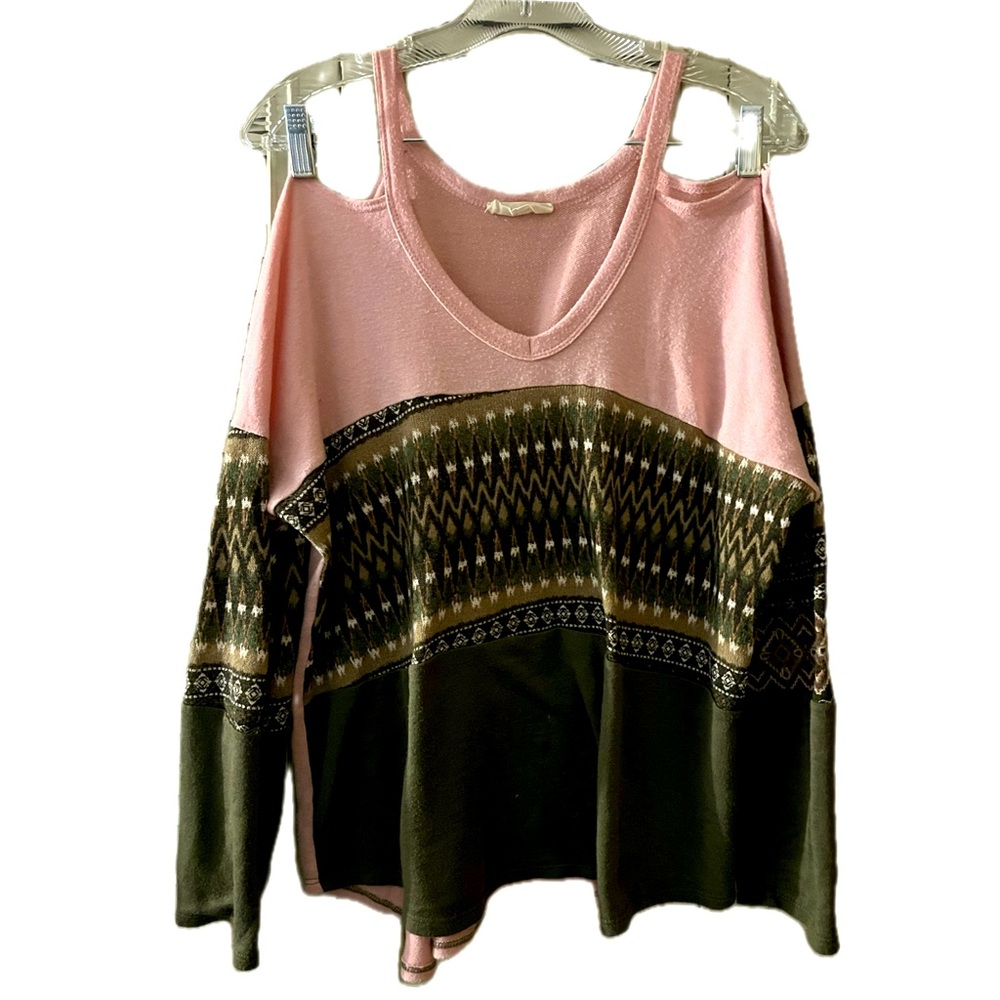 Green print on pink cold-shoulder sweater